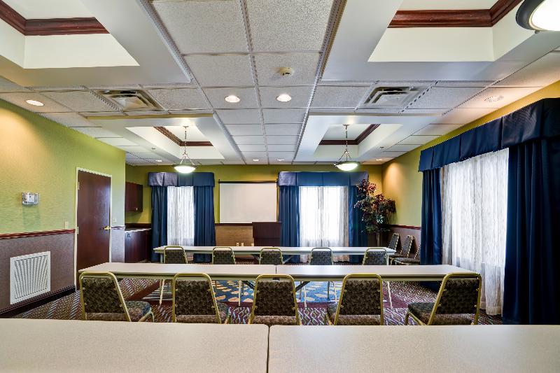 Holiday Inn Express Hotel & Suites Christiansburg By Ihg Exterior photo