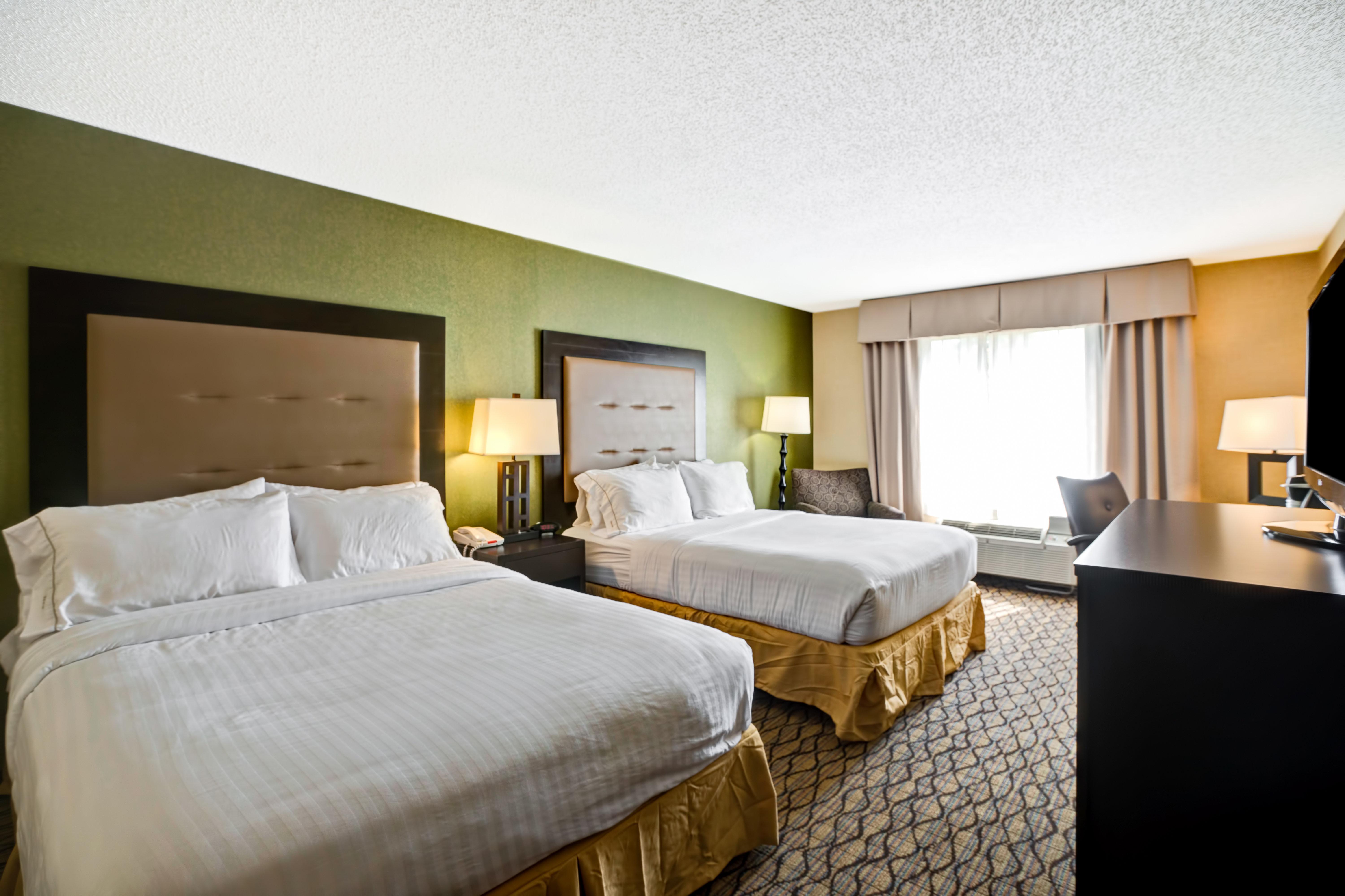 Holiday Inn Express Hotel & Suites Christiansburg By Ihg Exterior photo