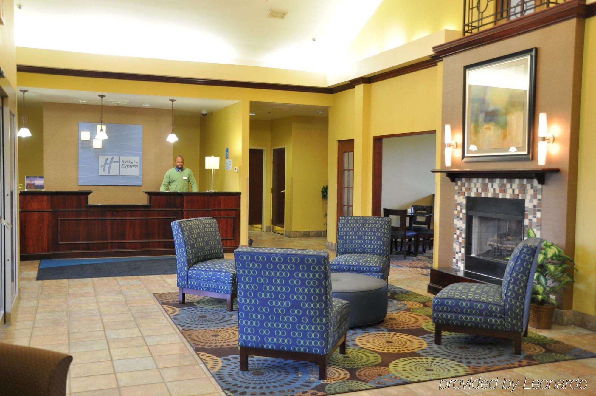 Holiday Inn Express Hotel & Suites Christiansburg By Ihg Interior photo